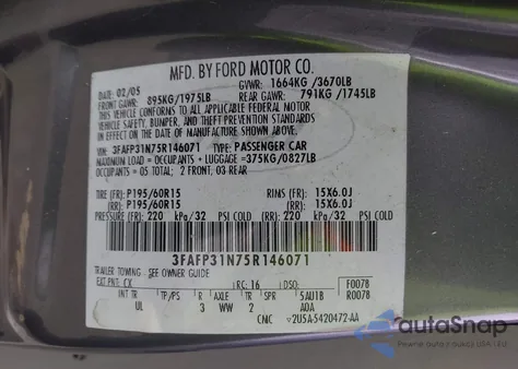 2005 Ford Focus Zx3 from USA, damaged, VIN 3FAFP31N75R146071